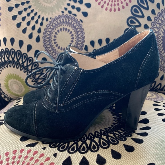 Black Suede, Mascotte, high heeled shoe. Women’s Size 9 - Picture 3 of 7